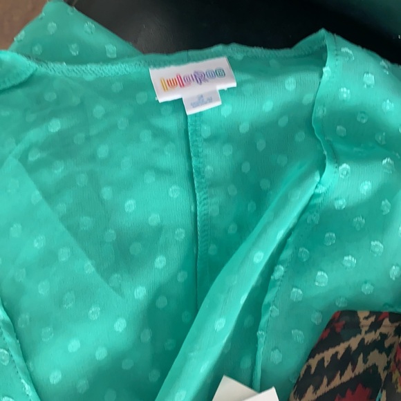 2 LuLaRoe Bianca tops - Picture 12 of 12